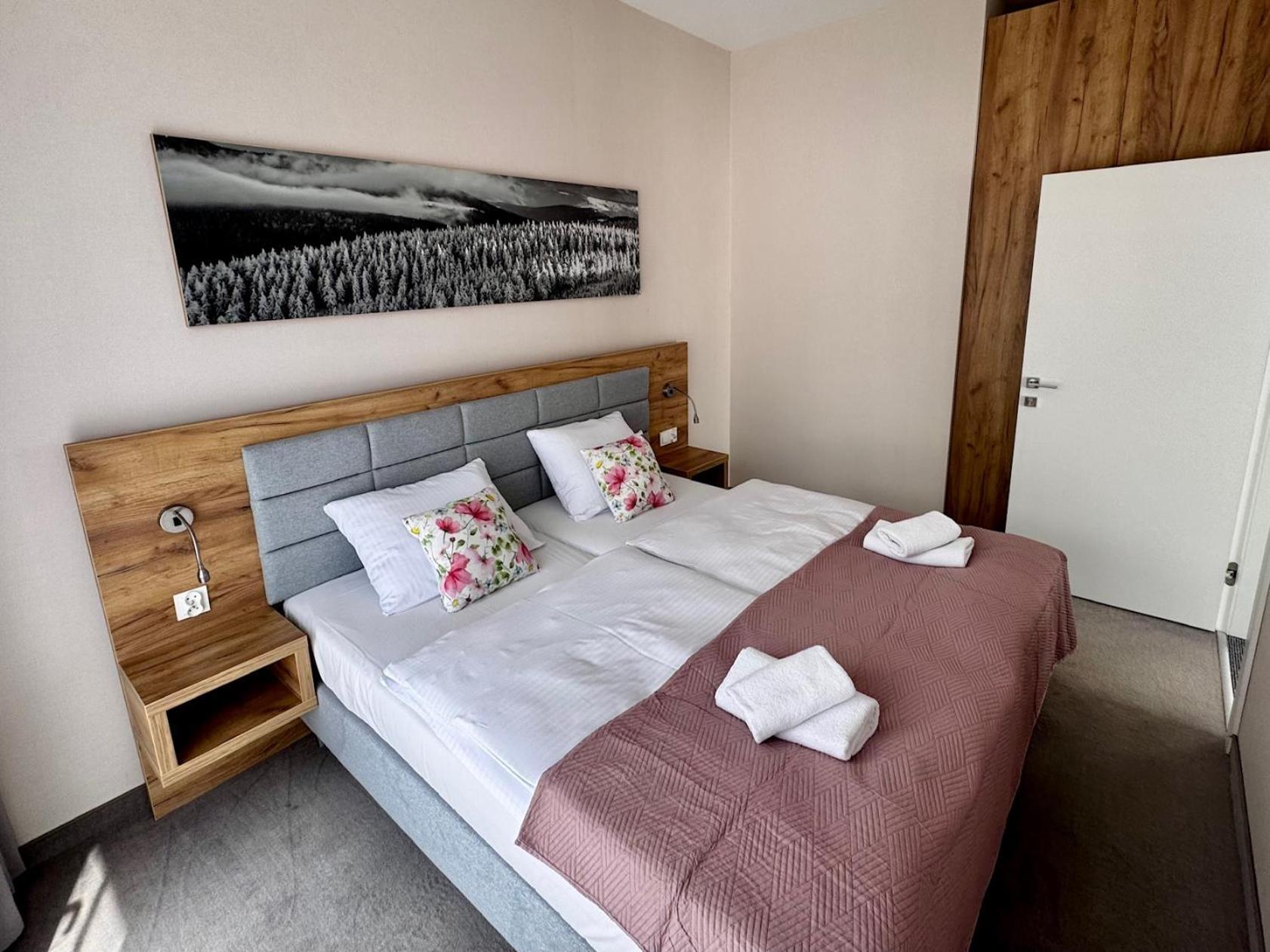 Sw Apartamenty Czarna Gora Шенна Екстериор снимка